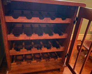 Wooden Wine Cabinet with Door