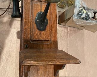 Antique wall-mounted crank telephone (early 1900s, solid oak)