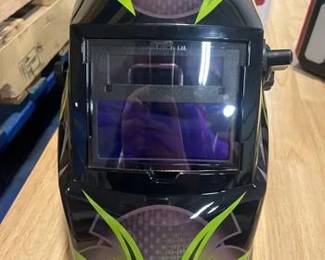Auto-Darkening Welding Helmet with Variable Shade Lens No. 9-13