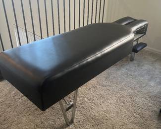 Massage bench