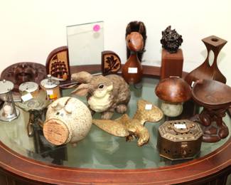 Many Collectable Knick-Knacks