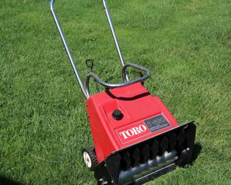 Toro Snow Thrower S-620