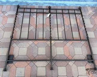 4038  Metal Bed Frame