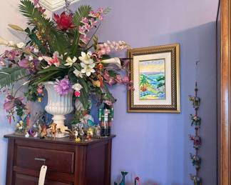 2028  Wall Art and Decorations