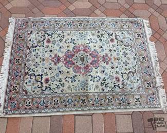 4048  Small Area Rug