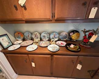 2316  Decorative Plates