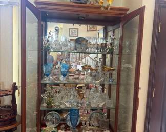 1028  Glass and Porcelain Collection