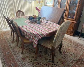 1111  Drexel Dining Room Table with 8 Chairs