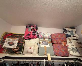 2064  Blankets and Quilts