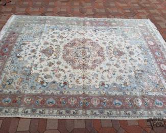 4058  Large Area Rug