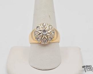 600  14kt Gold Ring with Diamonds, 10.1g