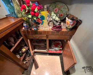 1310  Glass, Decorative Plates, Platters, Tea Pots