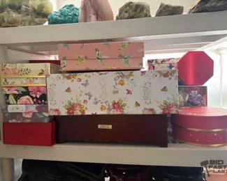 2402  Gift Box Collection