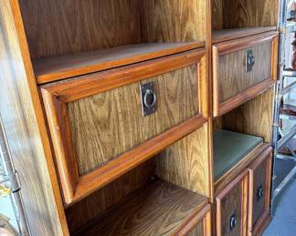 4106  2 Wooden Shelves