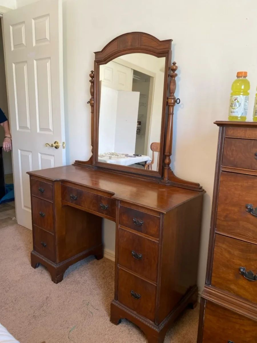 Vintage Thomasville Vanity Dresser