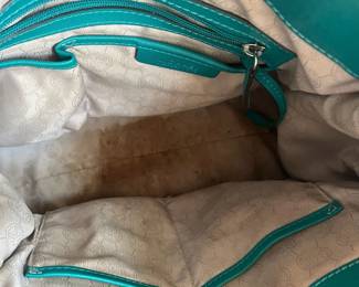 R44 - $45. Michael Kors Large Hamilton Bag. Measures 14" wide x 4.5" deep x 11" tall. 