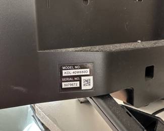 R18 - $40. Sony 40" Smart HDTV. Model KDL-40W650D. 2016 Model. 