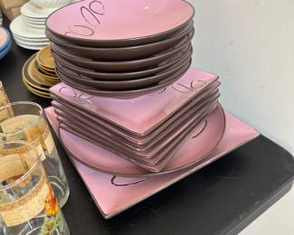 R70 - $30. 14 Pc. Flirt by R&B China. Brown & Pink with Coffee Beans. 