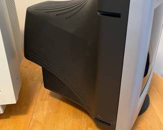 R89 - $55. Vintage Compaq Monitor. PE1127 S720