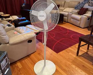 R92 - $20. Honeywell Oscillating Floor Fan. 