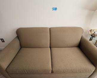 R3 - $50. Thomasville Sleeper Sofa (full size mattress). Measures 72" wide x 35" deep x 32" tall. Floor to seat is 16". Overall good condition. Located on the 2nd story. You need 2 strong people to move this!