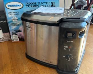 R16 - $75. Butterball Indoor Electric Turkey Fryer XL. Looks like it was used once. 
