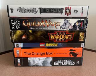 R35 - $35 LOT of PC Games. All like new, no scratches. War Craft Reign of Chaos is open box - not used. 
