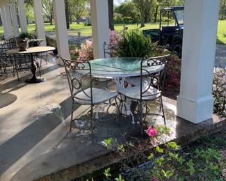 Lots of different wrought iron pieces