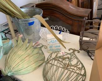 Iron hanging planters