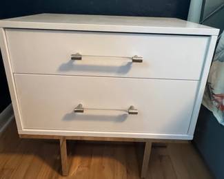 White lacquer night stand 