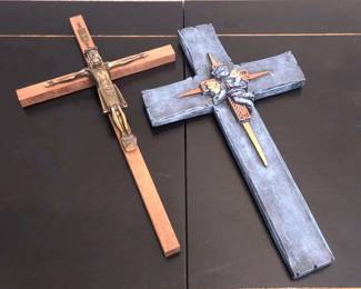2 Wood  Metal Crosses
