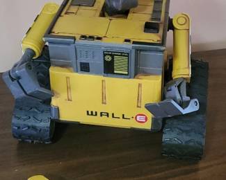 Wall E toy robot