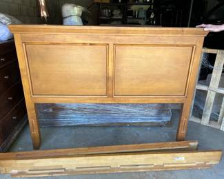 Pottery Barn Queen Headboard, Footboard and Rails