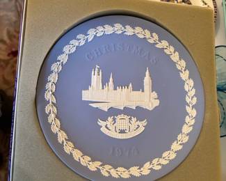 Wedgewood plates 