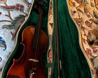 Vintage Violin and case