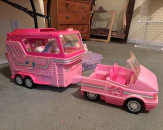 Vintage Barbie horse trailer