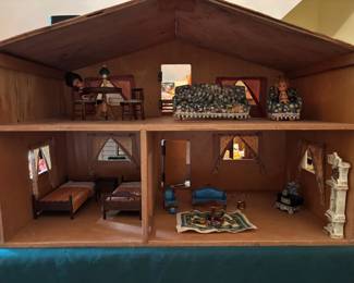 Vintage dollhouses with furniture, accessories 