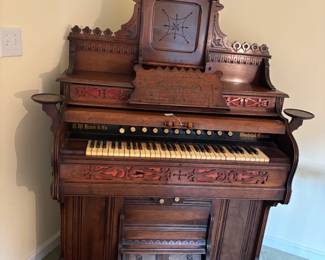 Pump Organ 