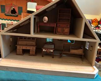 Vintage dollhouses with furniture, accessories 
