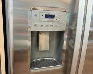 G.E. Stainless Steel French Door Refrigerator 