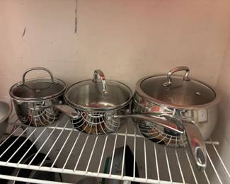 Stainless cookware
