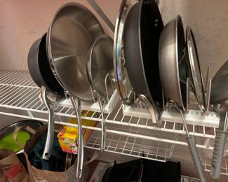 Stainless cookware
