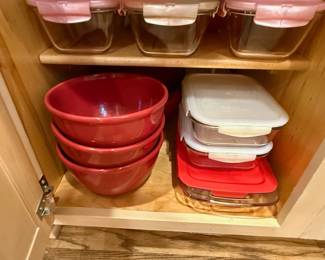 Pyrex bakeware