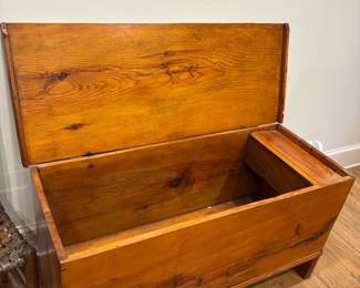 Storage chest