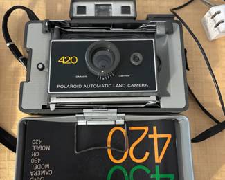 Polaroid 420 Automatic Land Camera