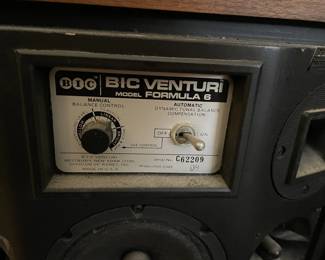 BIC Venturi speakers pair working