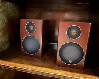 Monitor audio
