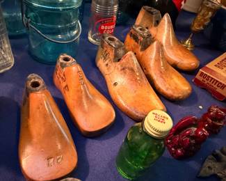 Vintage Wooden Shoe Lasts Forms Cobbler Tools Collectibles