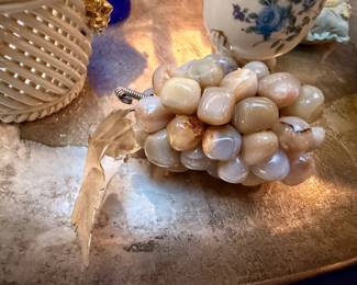 Polished Stone Agate Grape Cluster Decorative Figurine