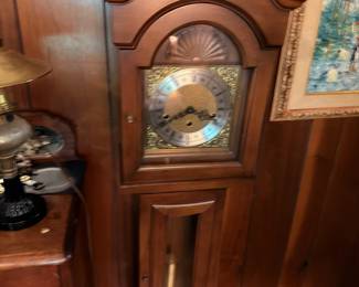 Grandfather Clock Wooden Case Arched Bonnet Top Pendulum